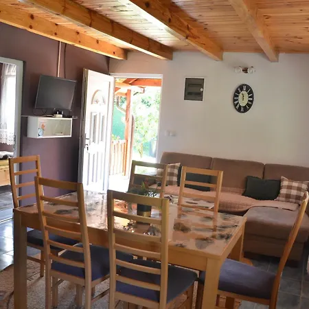 Negde Na Drini 2 Lejlighed *